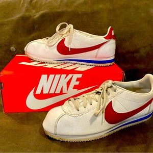 NIKE Cortez